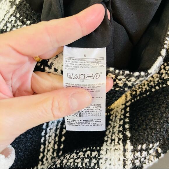 Banana Republic black white wool tweed preppy academia mini skirt 6 - Picture 5 of 5